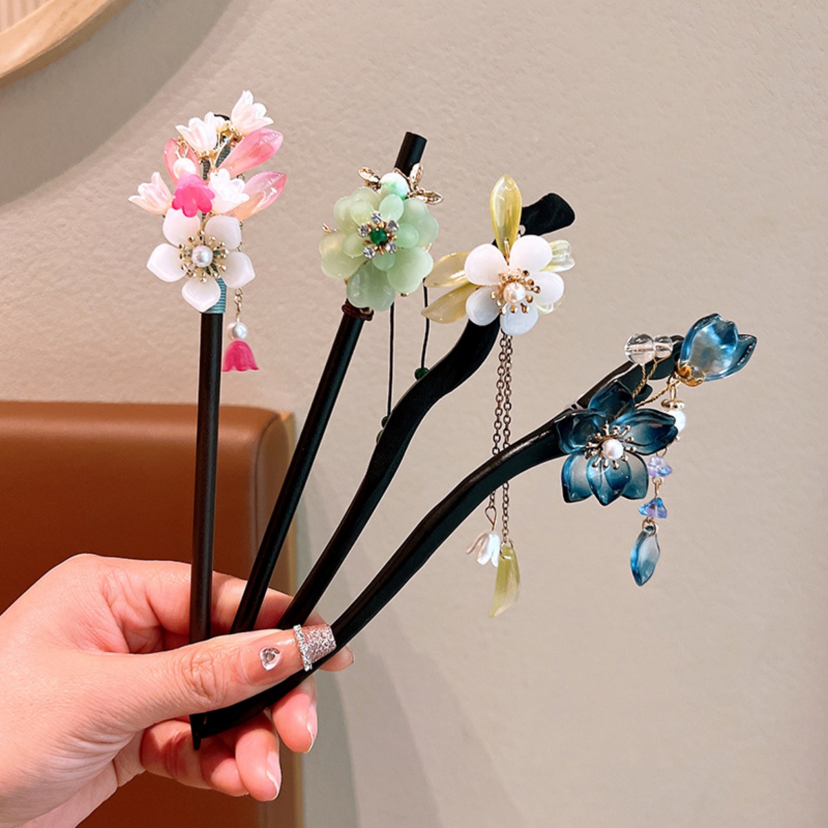 Wykwintne kwiatowe frędzle dre – Hanbok Hair Pin recenzja i cena